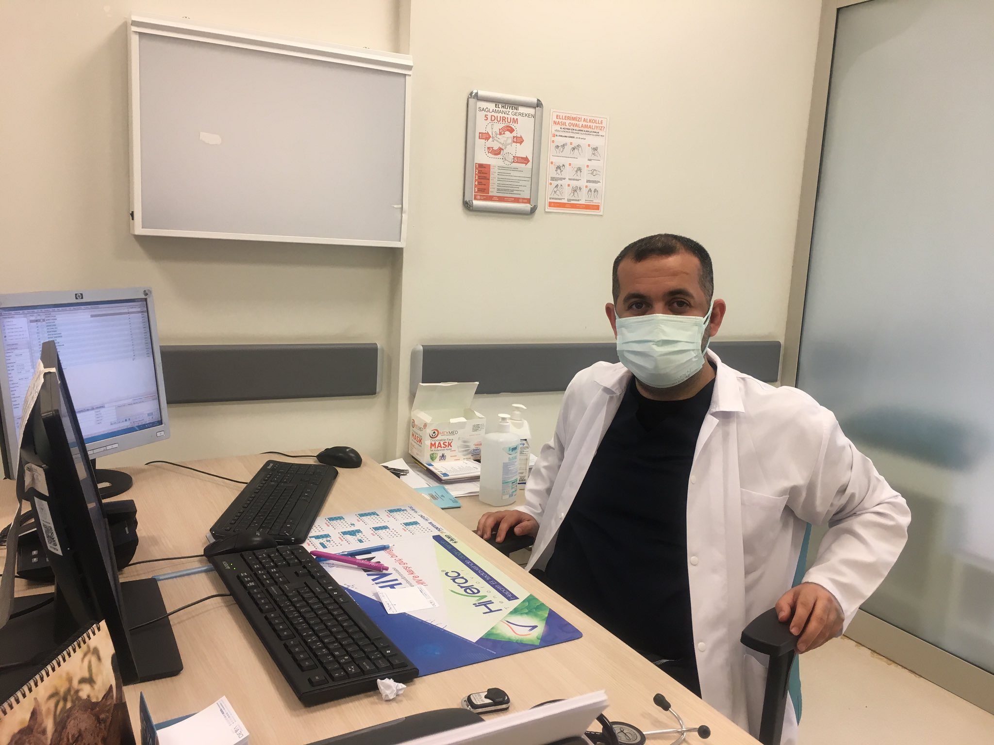 Hastanemizde Dahiliye (İç Hastalıkları) Uzman Doktor Mehmet AKSOY Göreve Başlamıştır.